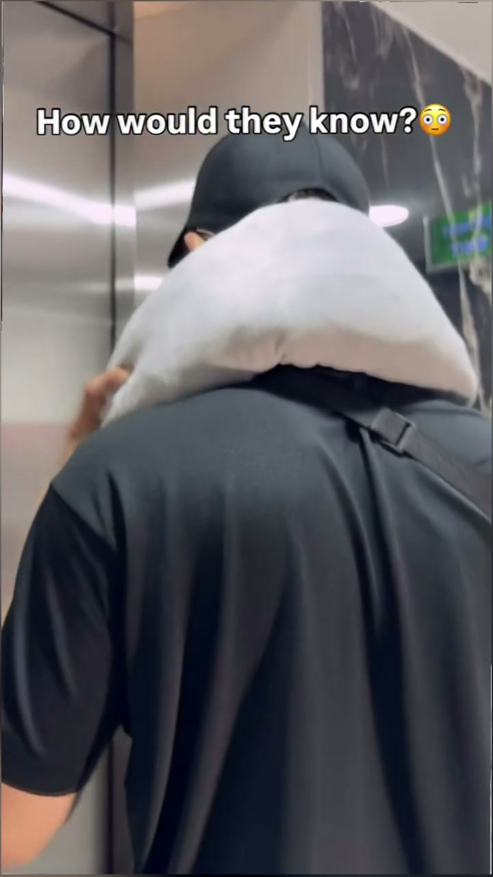 Compact Inflatable Pillow